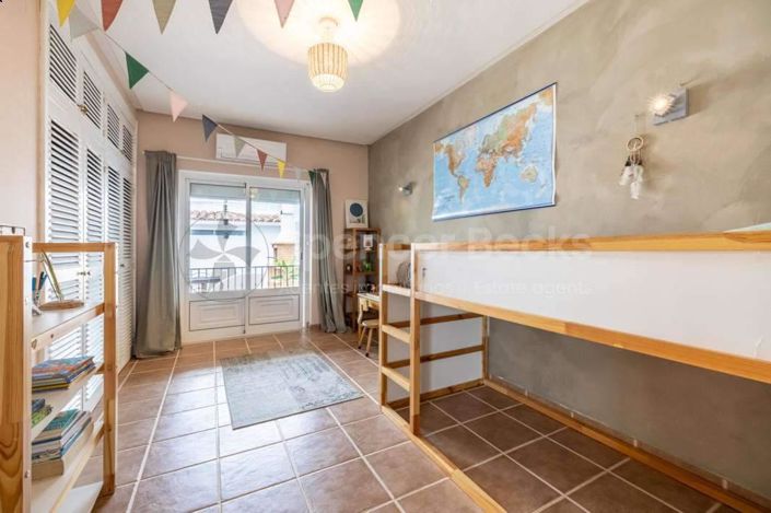 Image No.27-4 Bed House for sale