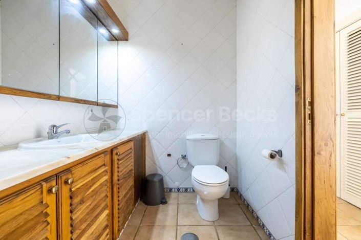 Image No.29-4 Bed House for sale