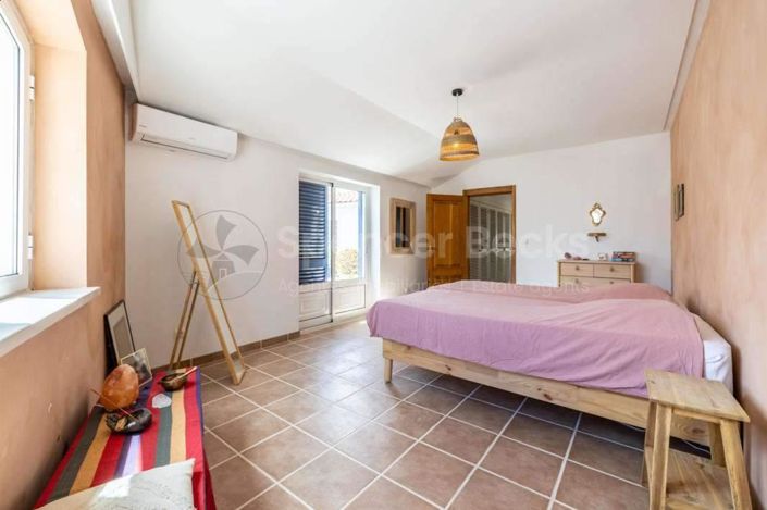 Image No.31-4 Bed House for sale