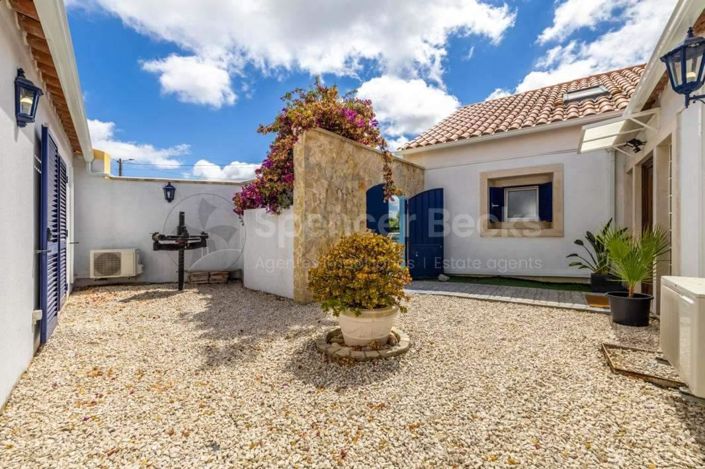 Image No.34-4 Bed House for sale