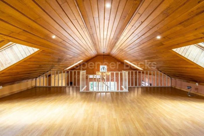 Image No.9-4 Bed House for sale