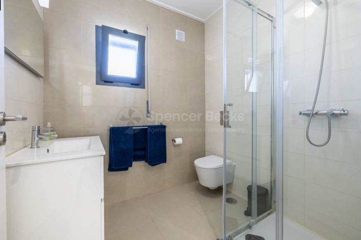 Image No.13-3 Bed House for sale