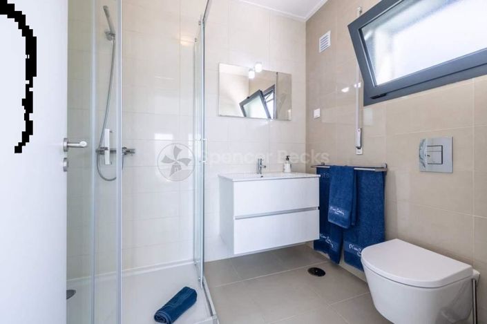 Image No.23-3 Bed House for sale