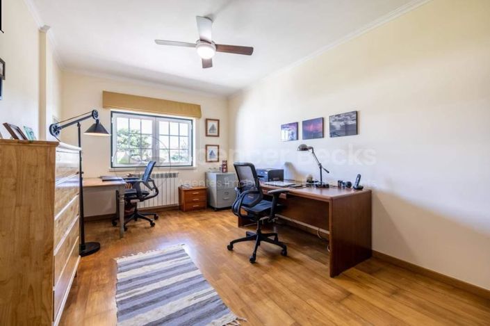 Image No.13-4 Bed House for sale