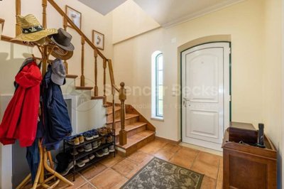 9260332e-d728-193d-549c-0650cbb59394