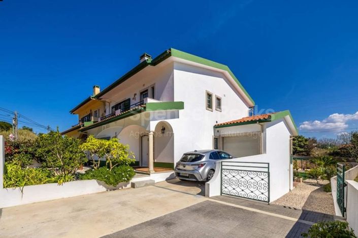 Image No.36-4 Bed House for sale