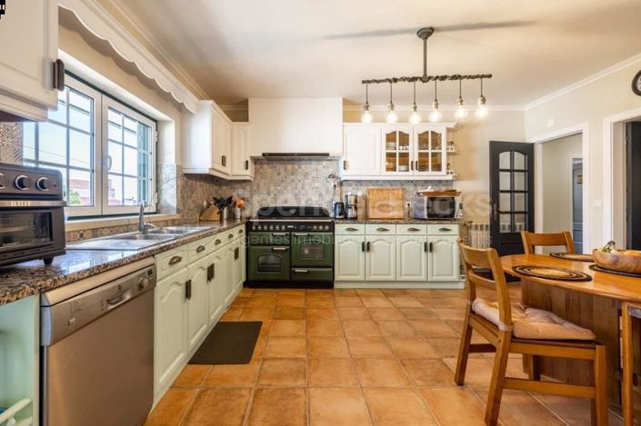 Image No.7-4 Bed House for sale