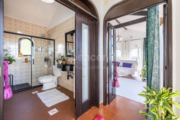 Image No.26-3 Bed House for sale