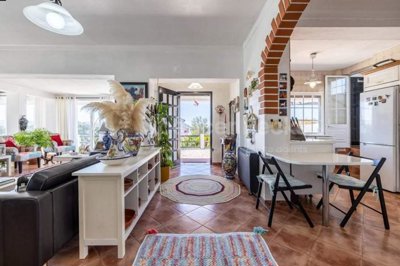 d59c952b-bd95-c2e1-118b-fd6ad6e1e06d