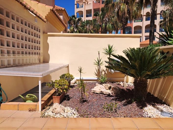 Image No.5-5 Bed Townhouse for sale