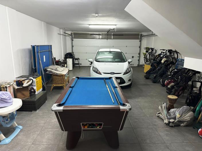 Image No.33-5 Bed Townhouse for sale