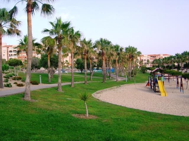 Image No.37-5 Bed Townhouse for sale