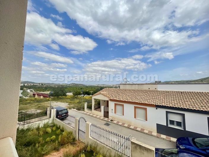 Image No.17-3 Bed Apartment for sale