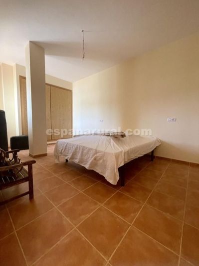 Image No.3-3 Bed Apartment for sale