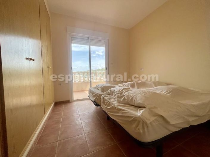 Image No.9-3 Bed Apartment for sale