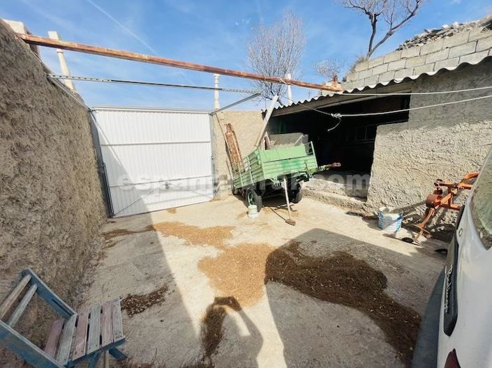 Image No.15-3 Bed Country House for sale