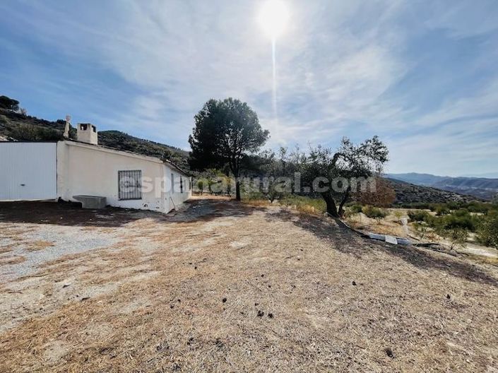 Image No.20-3 Bed Country House for sale