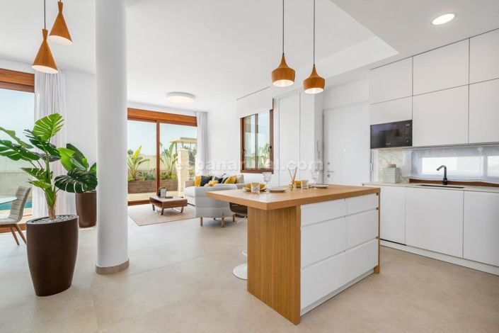 Image No.7-3 Bed Villa for sale