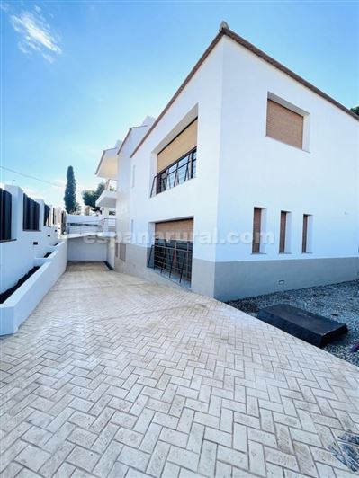 Image No.28-5 Bed Villa for sale