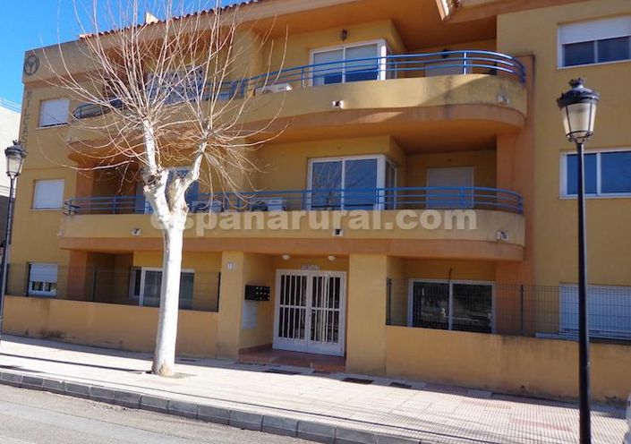 Image No.1-2 Bed Apartment for sale