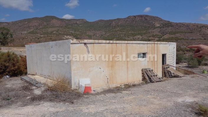 Image No.14-3 Bed Country House for sale