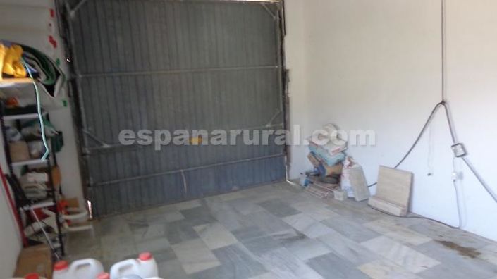 Image No.15-3 Bed Country House for sale