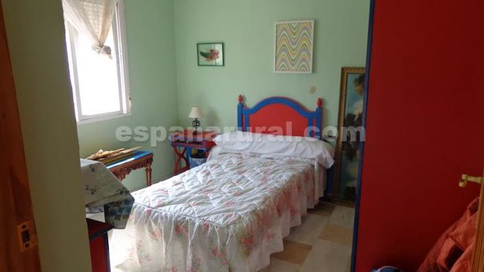 Image No.8-3 Bed Country House for sale