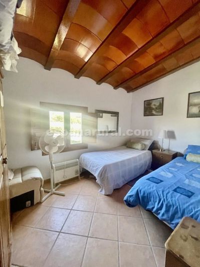 Image No.12-4 Bed Country House for sale