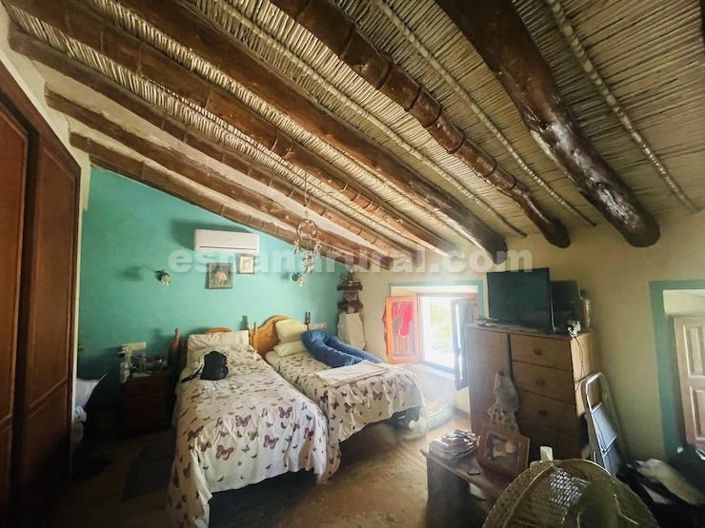 Image No.13-4 Bed Country House for sale