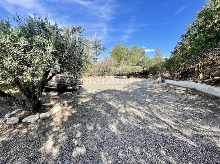 Image No.18-4 Bed Country House for sale