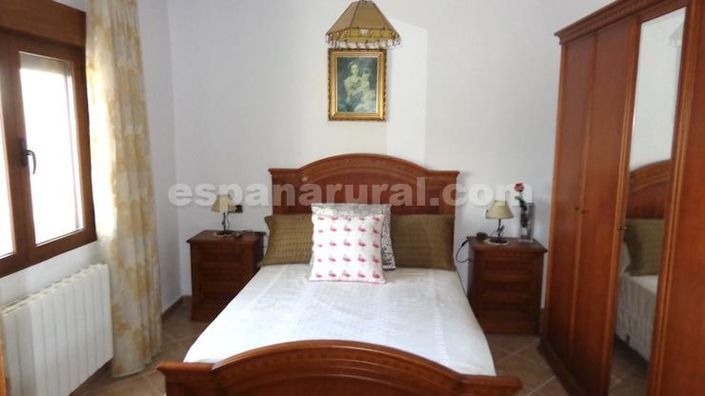 Image No.7-7 Bed Finca for sale