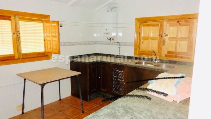 Image No.5-9 Bed Country House for sale