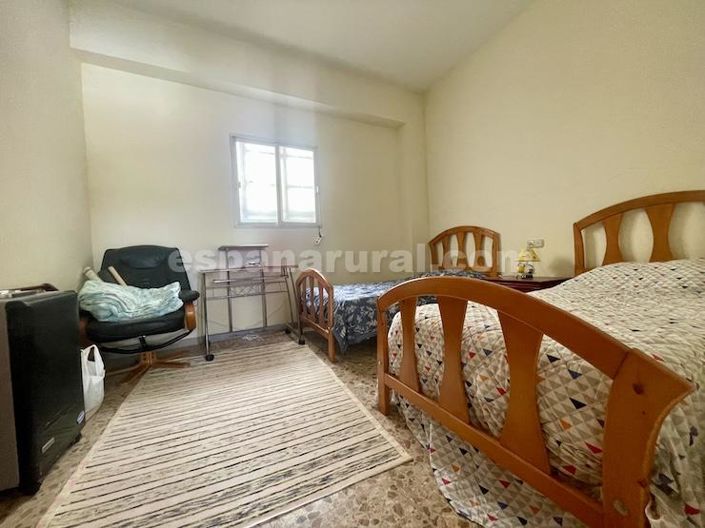 Image No.15-4 Bed Village House for sale