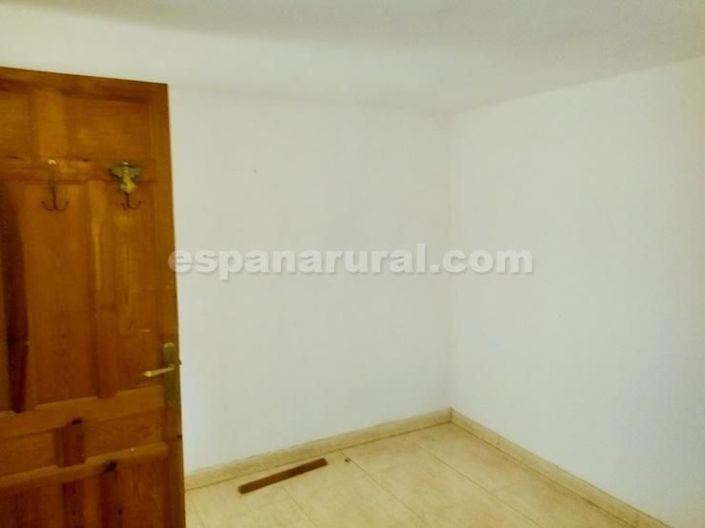 Image No.12-3 Bed Country House for sale