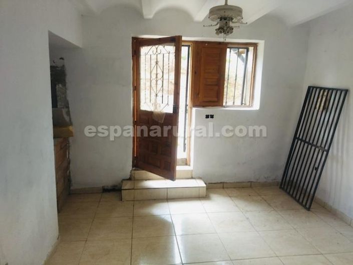 Image No.6-3 Bed Country House for sale