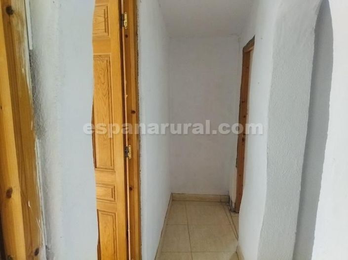 Image No.8-3 Bed Country House for sale