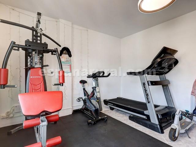 Image No.20-5 Bed Apartment for sale