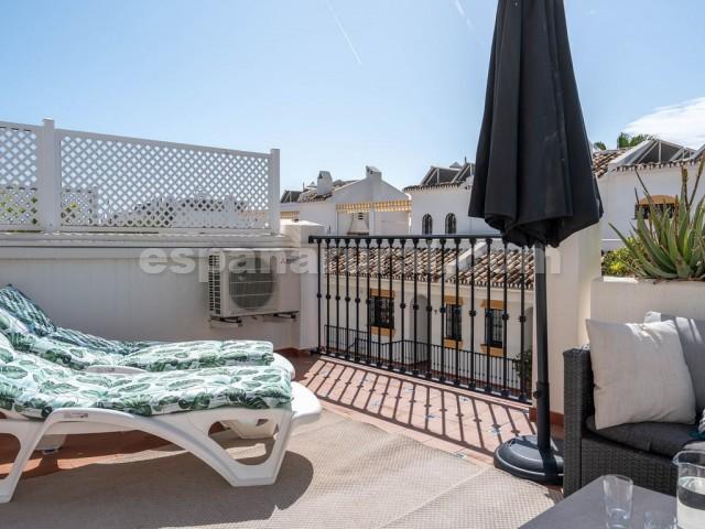 Image No.20-4 Bed Apartment for sale