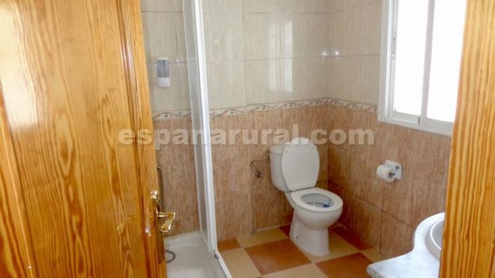 Image No.10-3 Bed Villa for sale