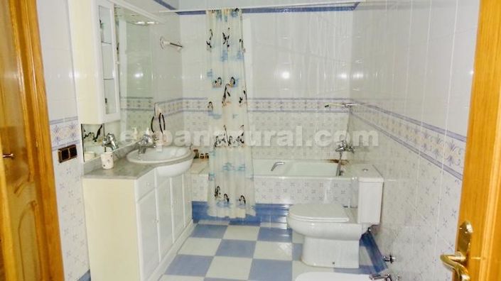 Image No.9-6 Bed Village House for sale