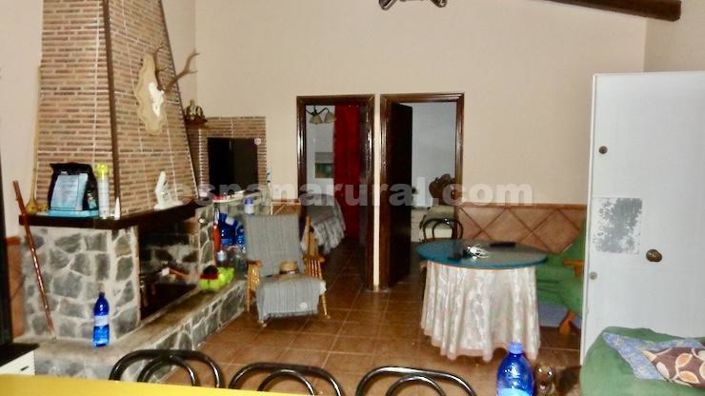 Image No.2-2 Bed Country House for sale