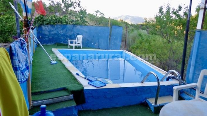 Image No.6-2 Bed Country House for sale