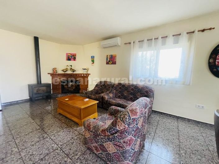 Image No.5-3 Bed Country House for sale