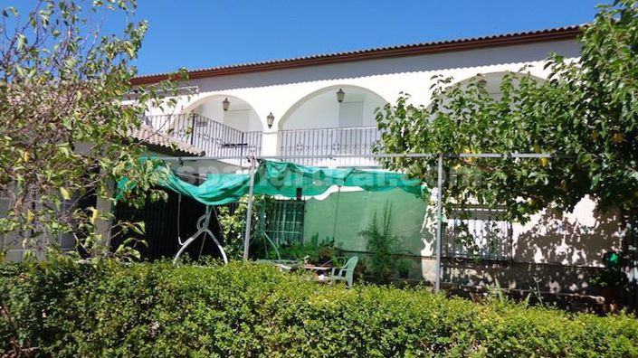 Image No.20-4 Bed Country House for sale