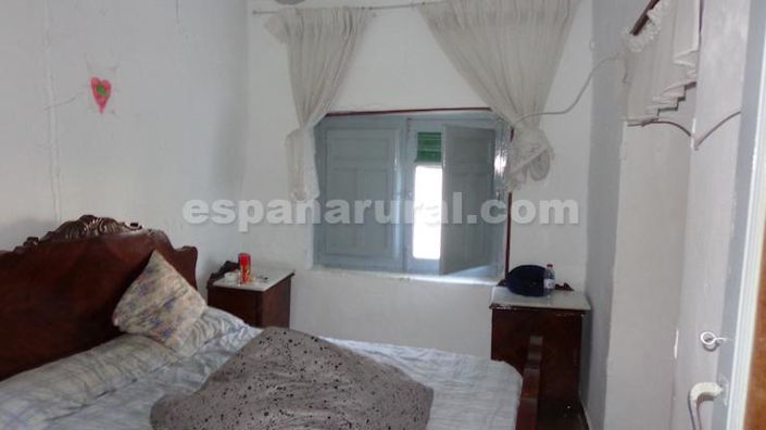 Image No.10-3 Bed Village House for sale