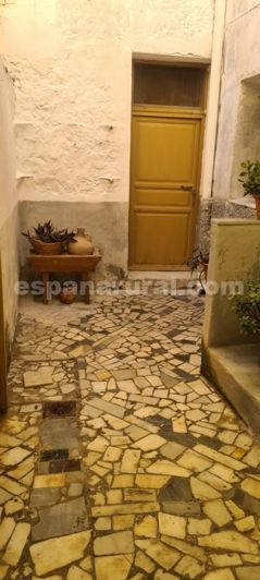 Image No.9-4 Bed Village House for sale