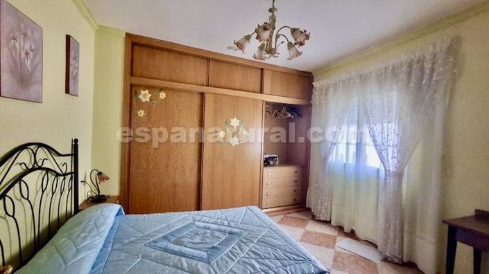 Image No.6-4 Bed Village House for sale