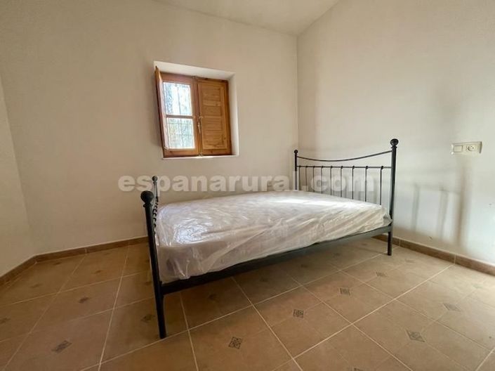 Image No.26-6 Bed Country House for sale