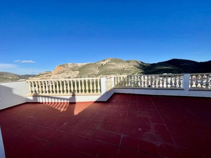 Image No.29-6 Bed Country House for sale