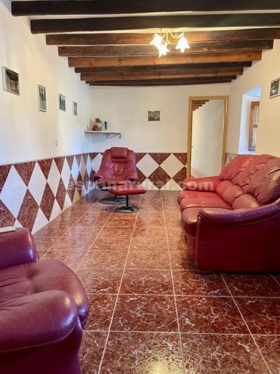 Image No.4-6 Bed Country House for sale